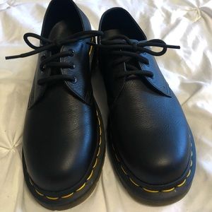 Dr. Martens, Style: 1461 Virginia Leather Oxford, Size: 38 EU/7 US